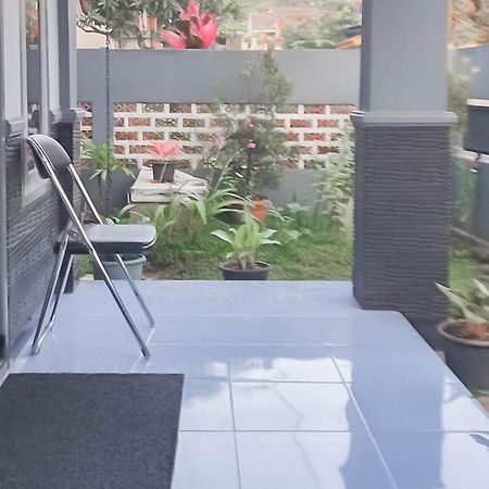 Triyoga Homestay Syariah Redpartner Sangkanurip Екстериор снимка